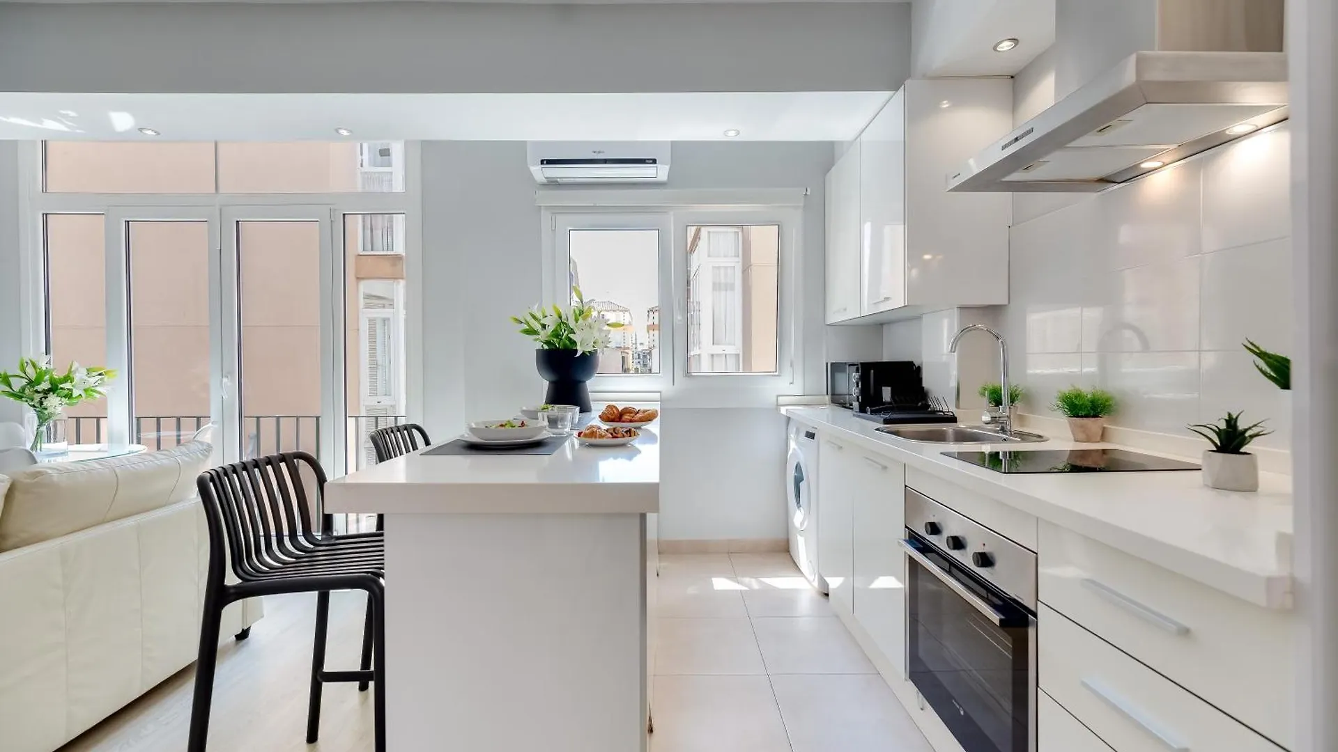 Xpce Merced Square - Picasso Malaga Apartment